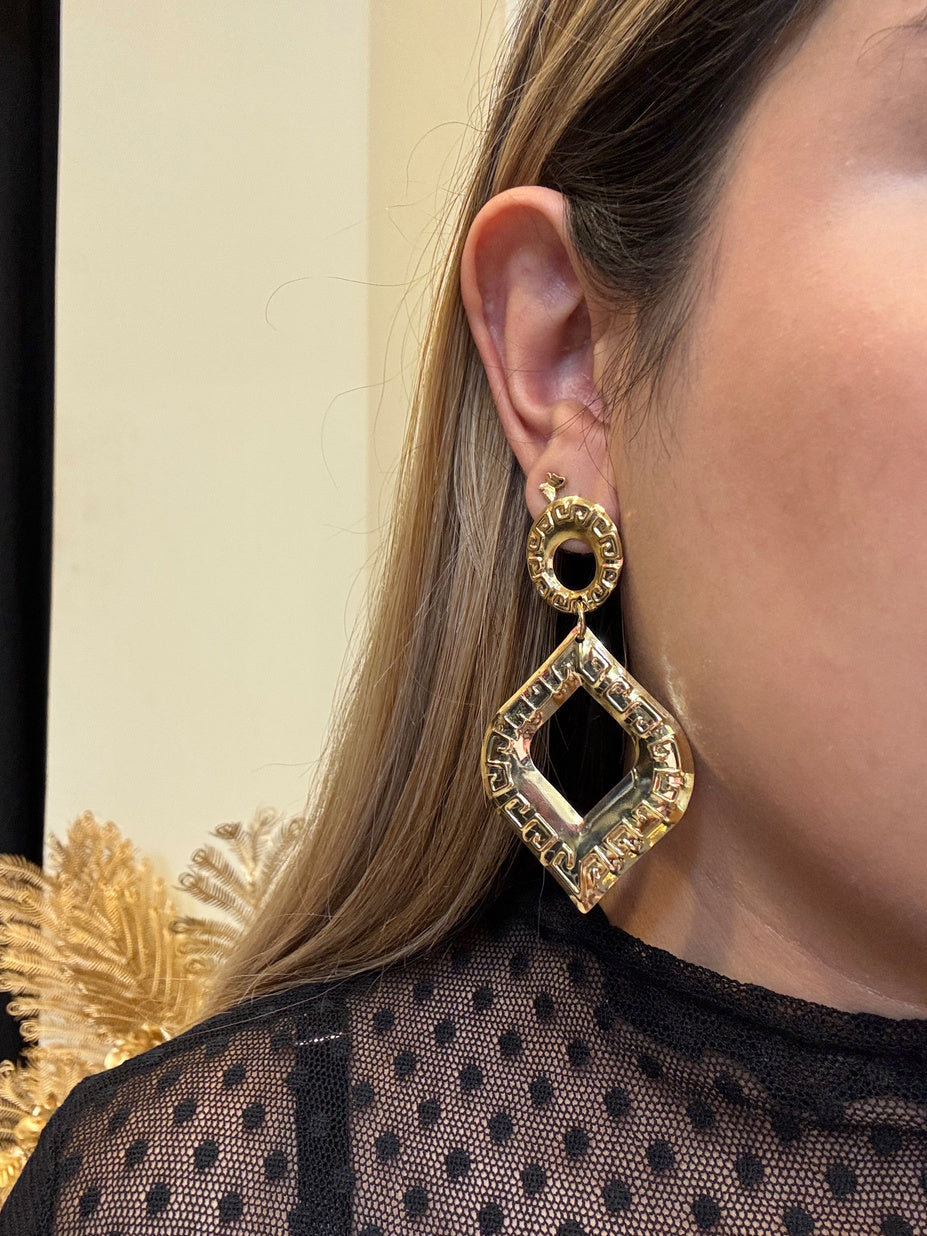 Aretes de acero hecho en Colombia