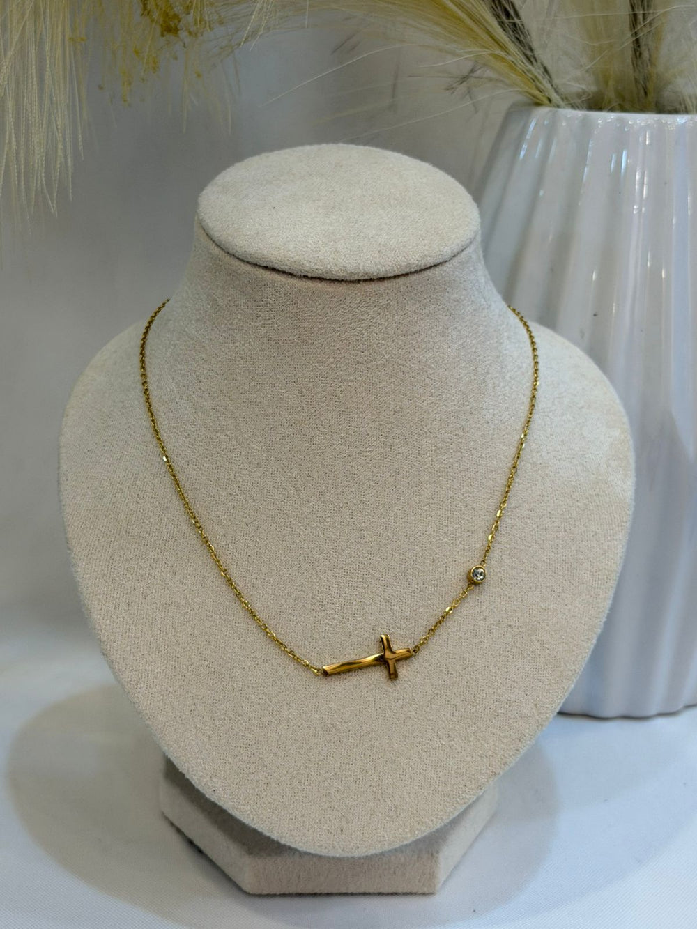 Collar Cruz