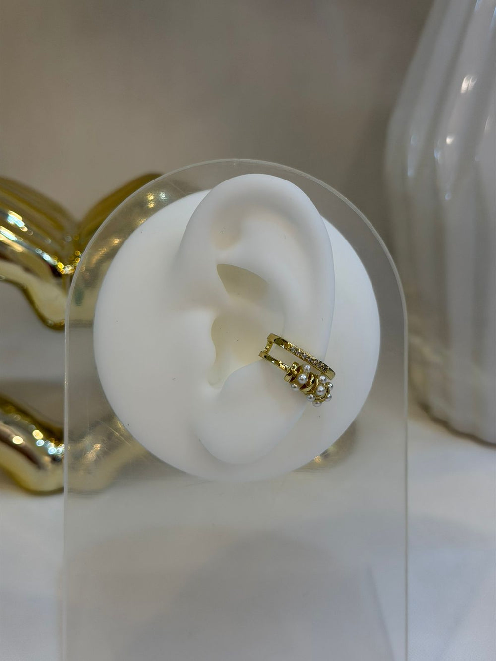Earcuff