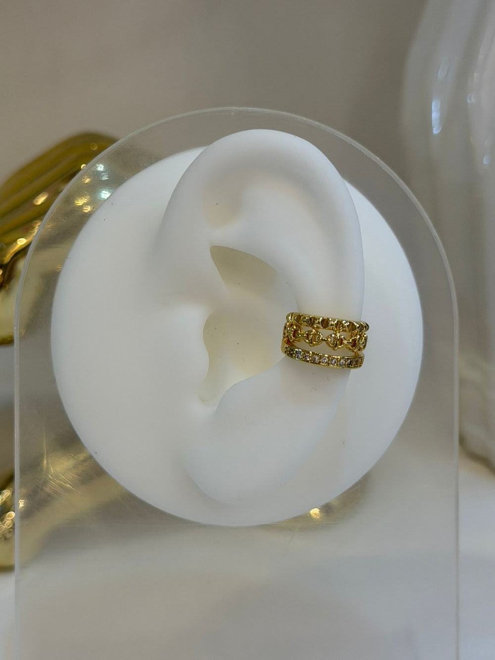 Earcuff