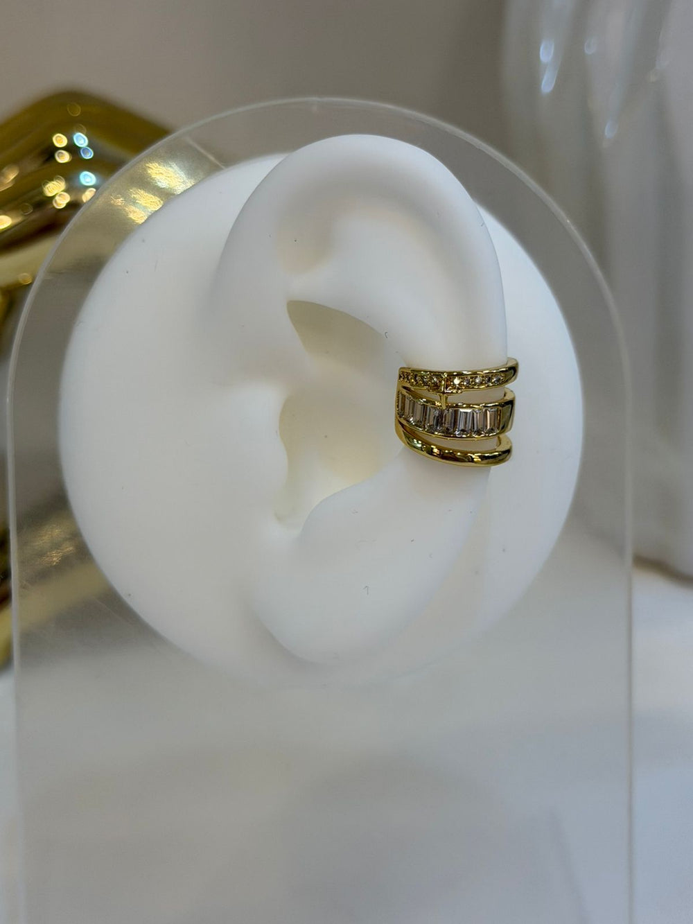 Earcuff