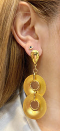 Aretes de acero hecho en Colombia