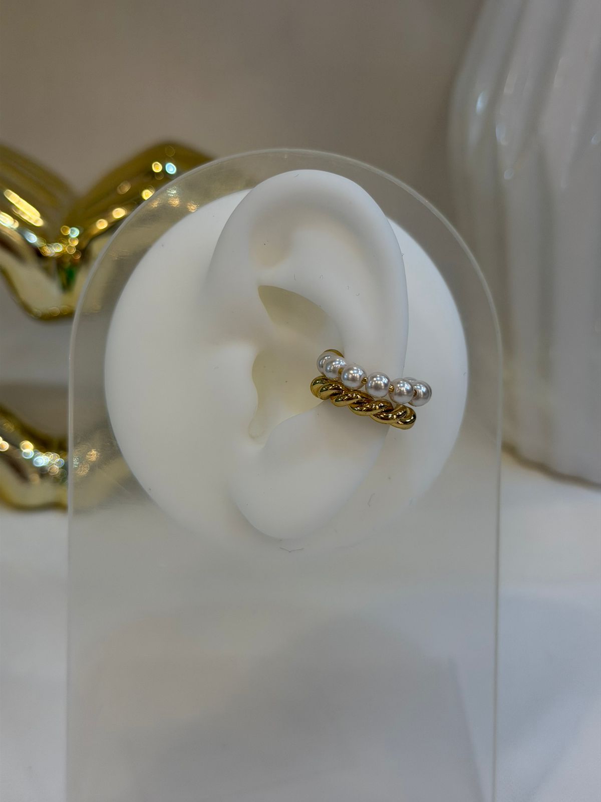 Earcuff