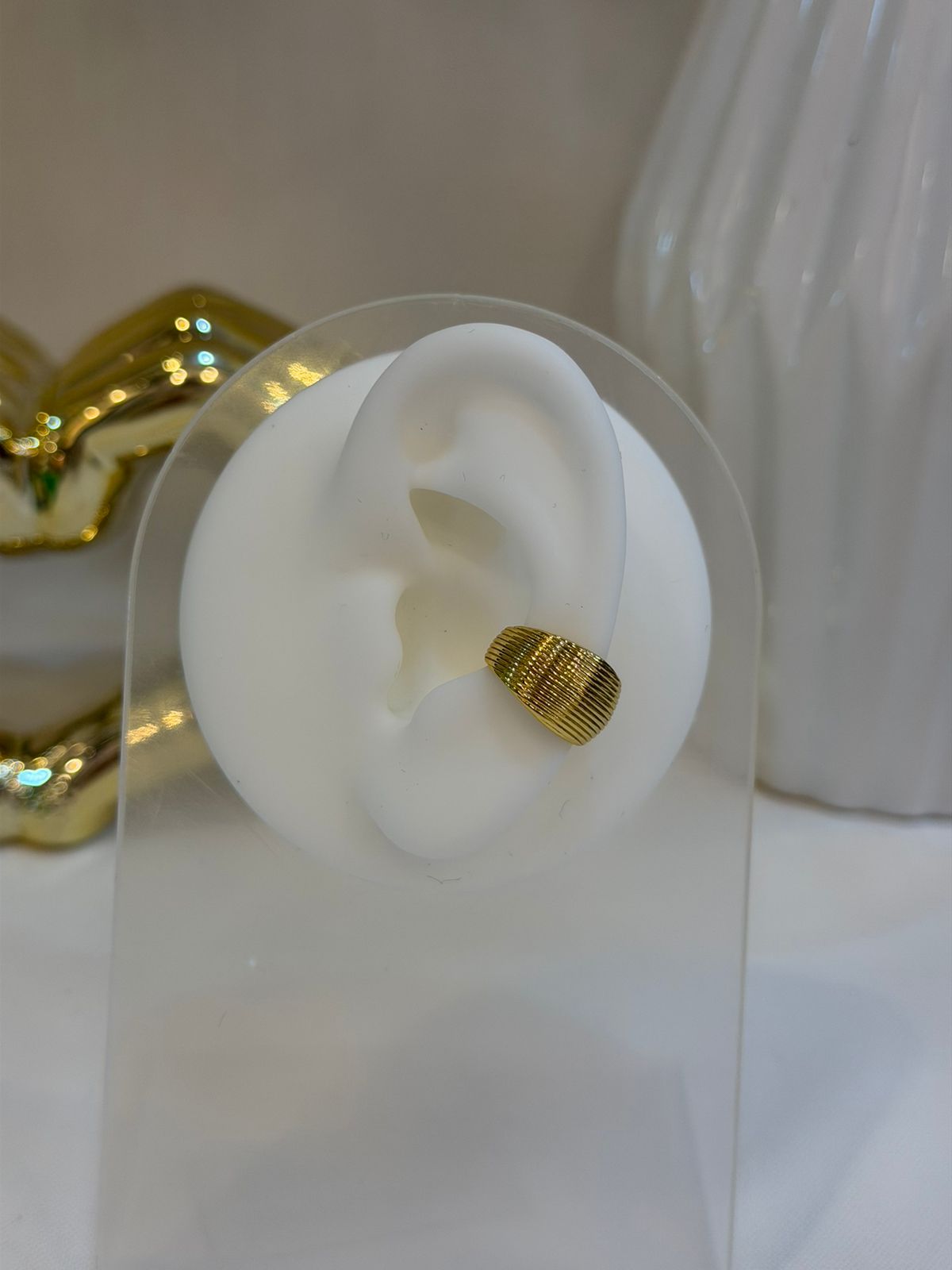 Earcuff