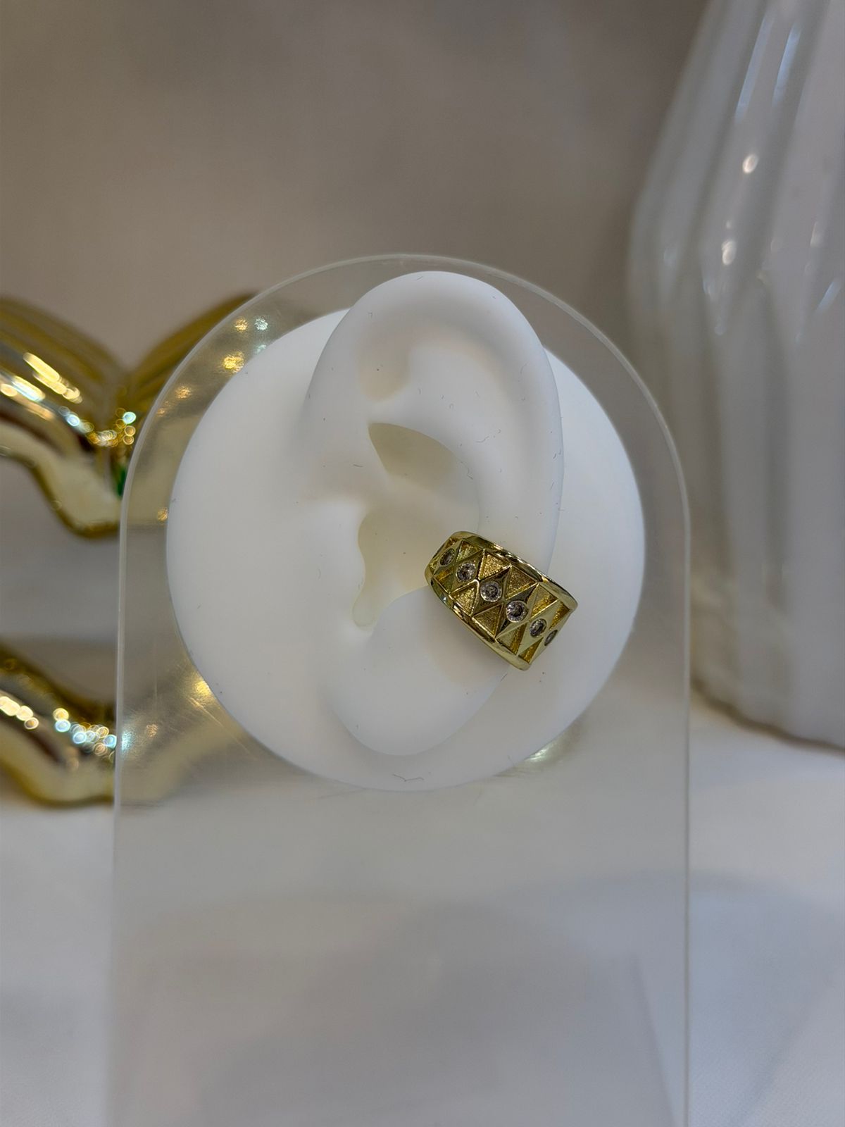 Earcuff