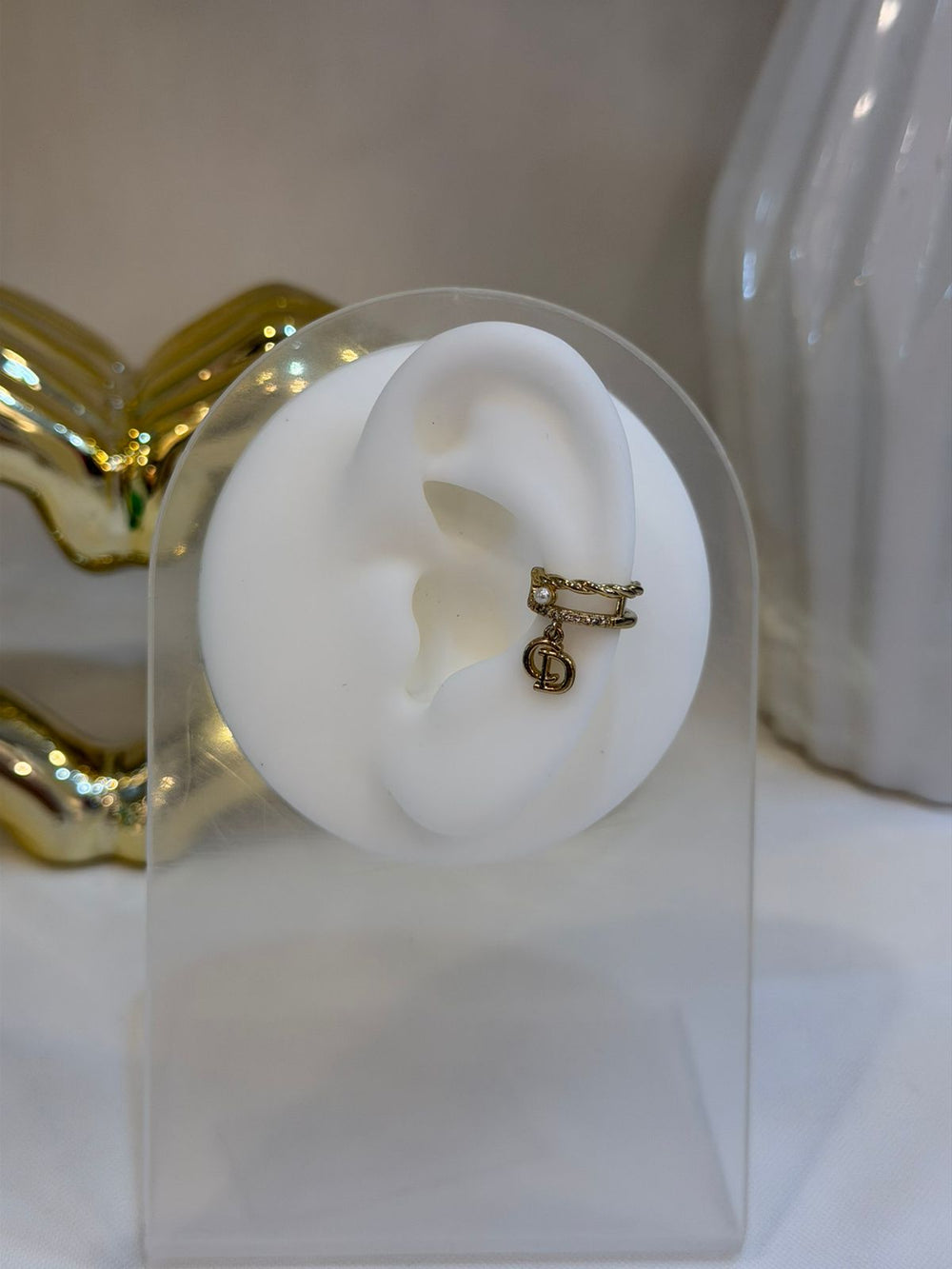 Earcuff