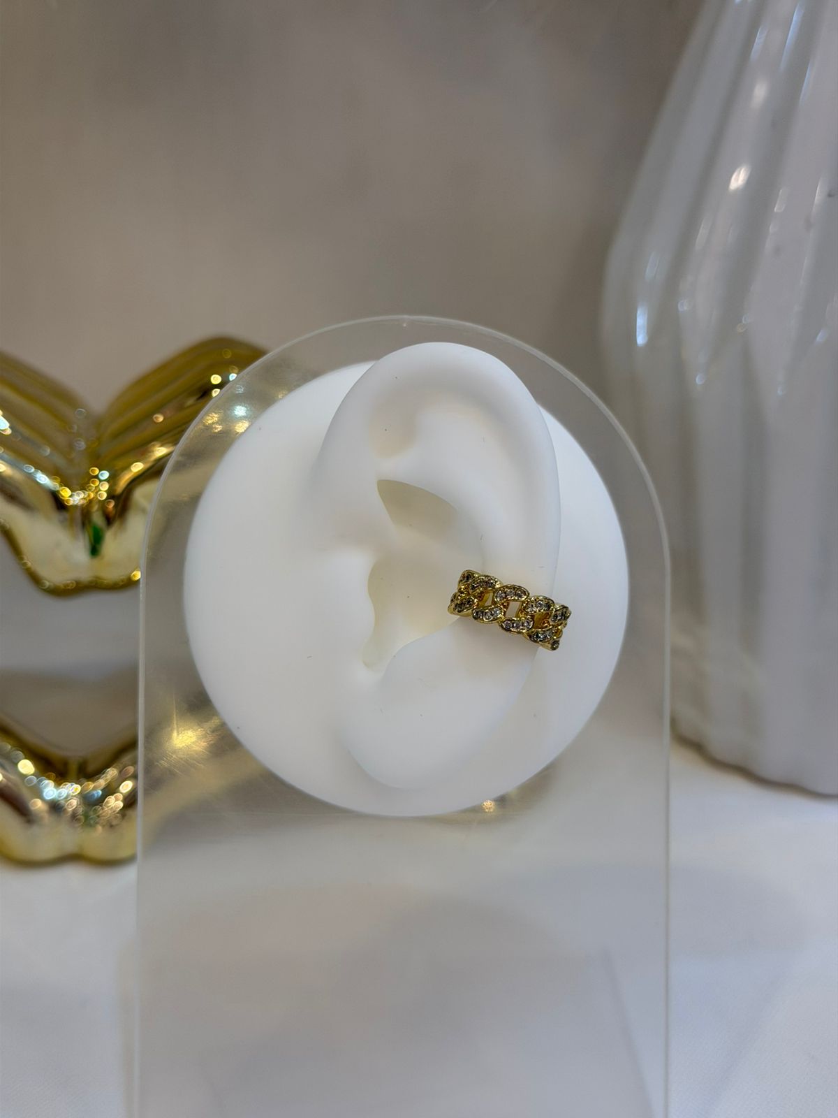 Earcuff