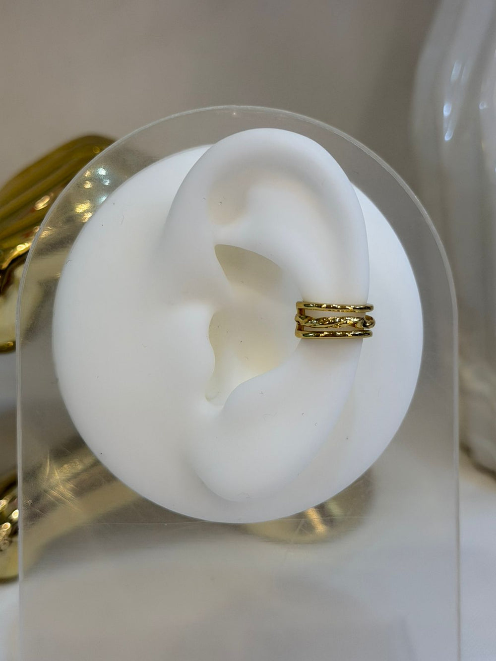 Earcuff