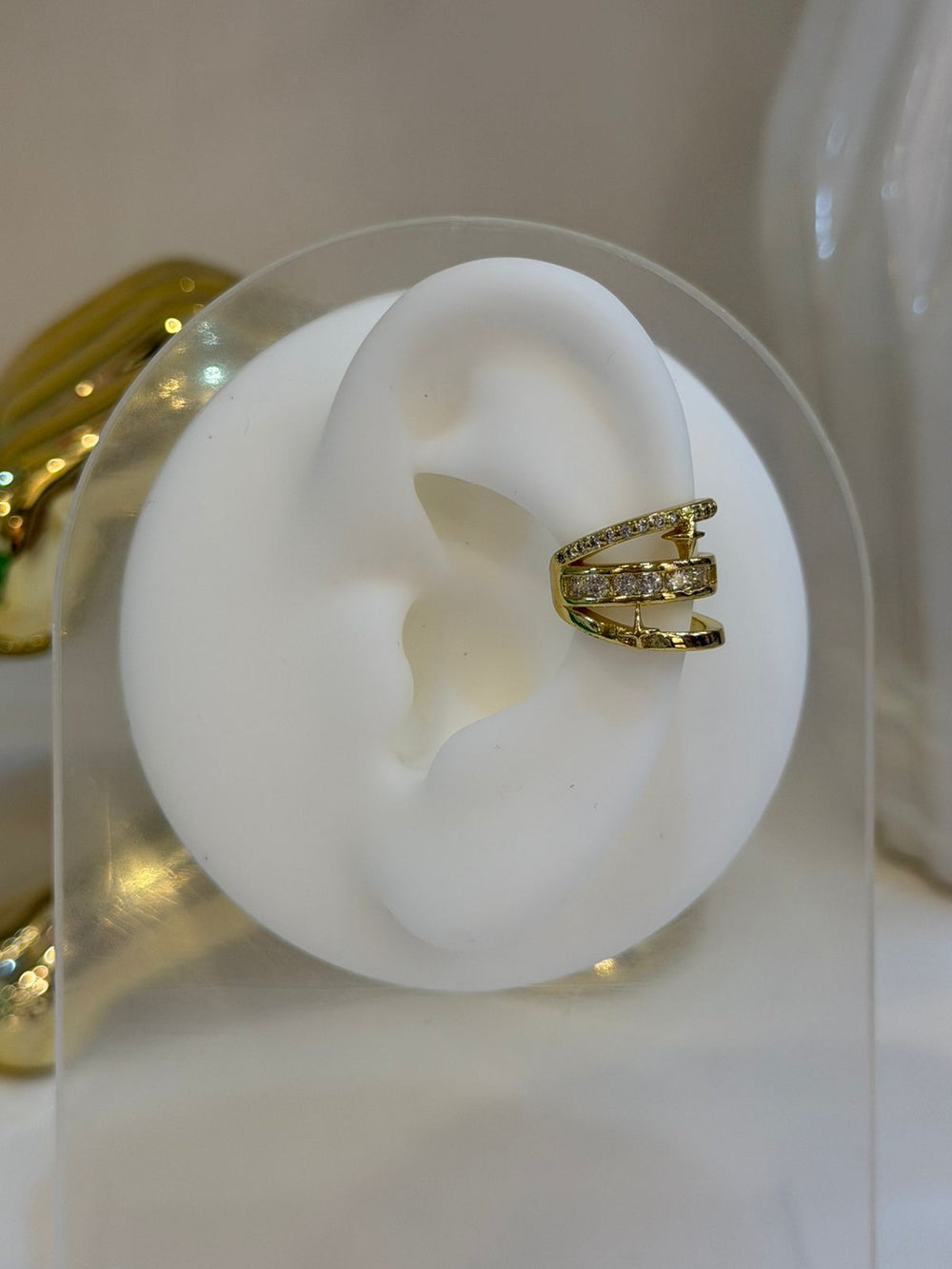 Earcuff