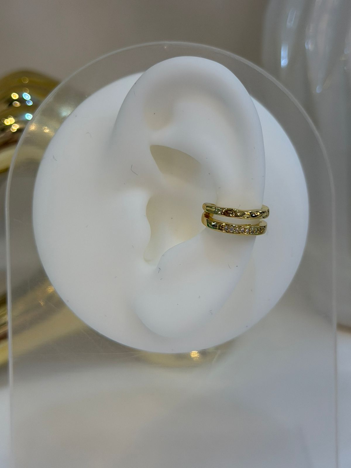 Earcuff
